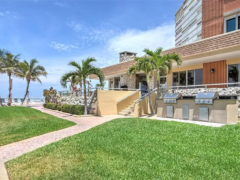 17920 Gulf Blvd #2008 — Photo 35