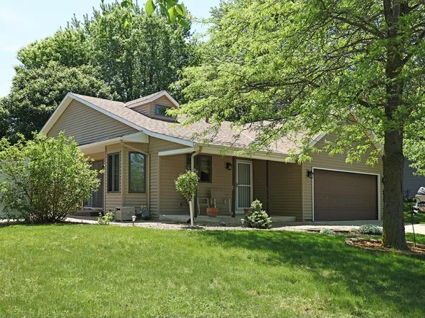 7666 170th St W, Lakeville, MN 55044