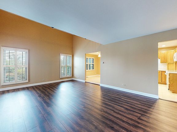 2nd image of 1131 Colony Lake Dr