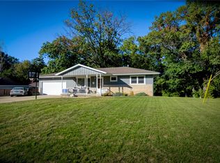 858 Haynes Dr, Decatur, IL 62521