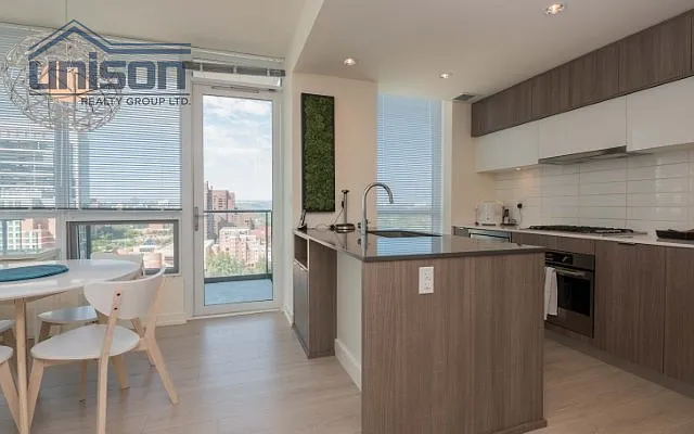 128 2nd St SW #1603 — Photo 3