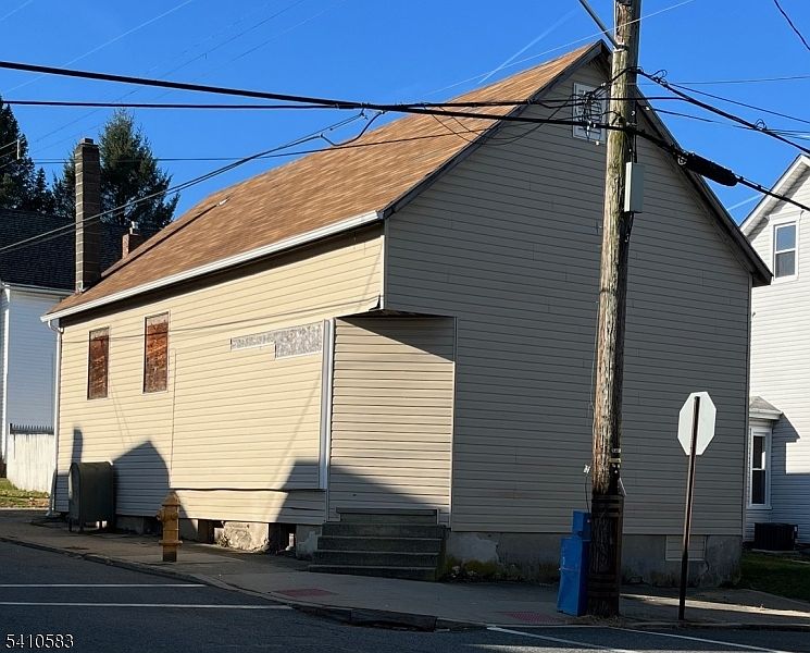 1st image of 64 Filmore St