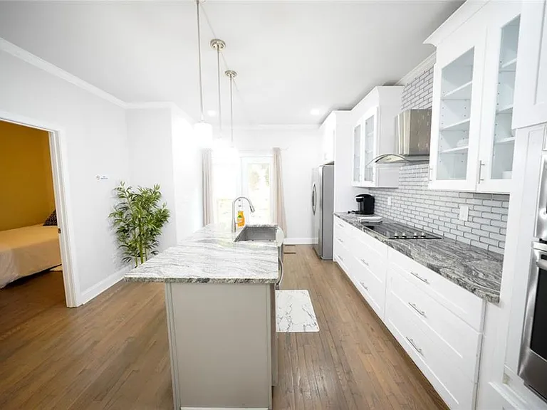 1141 McDaniel St SW — Photo 9