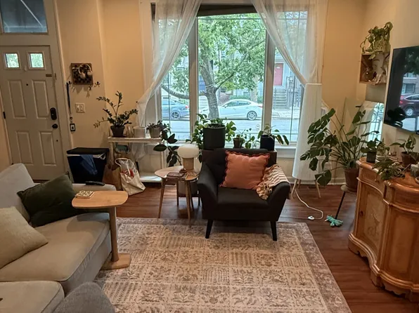 2132 W Ohio St Unit 1, Chicago, IL 60612