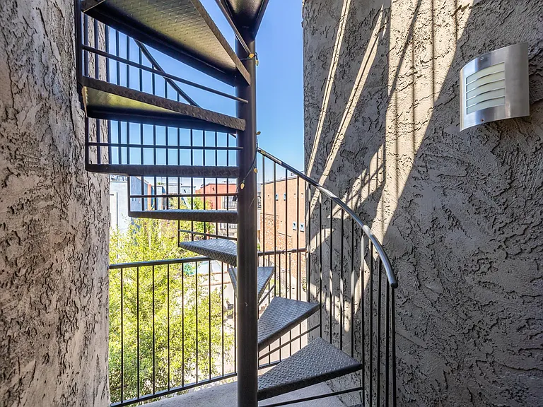 3435 E Lance Ln — Photo 28