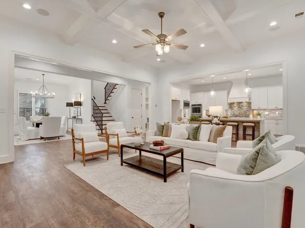 12569 Miss Carson Ln, Collierville, TN 38017