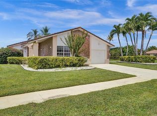 10066 Camelback Ln, Boca Raton, FL 33498