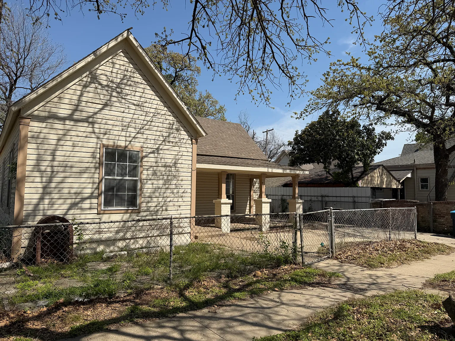 3 bed, 1132 sqft, $1,625 — Photo 1