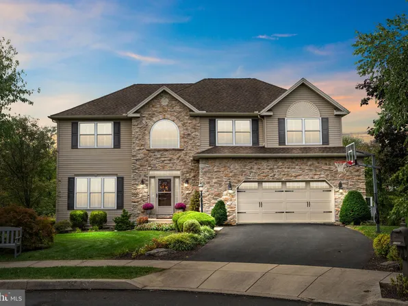 5850 Spring Tree Ct, Enola, PA 17025