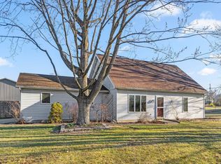 2307 Garden Park Dr, Fort Wayne, IN 46825