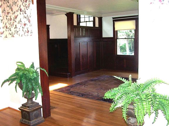3rd image of 12756 SE Maplewood Ct