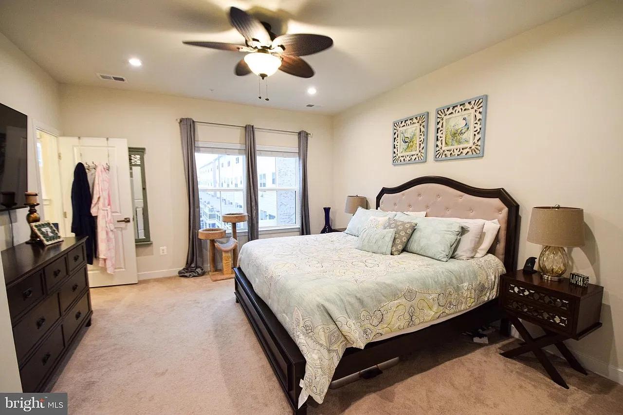 1804 E Eager St — Photo 3