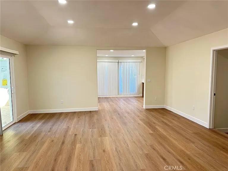7321 Darby Pl — Photo 3