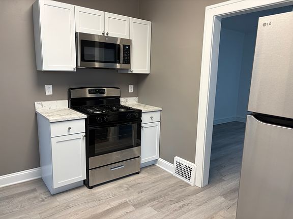3rd image of 1644 Warren Rd APT 1