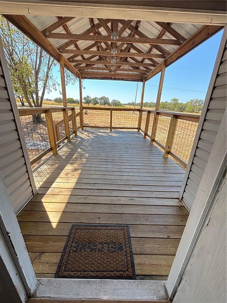 3 bed, 2128 sqft, $1,350 — Photo 3