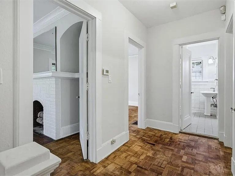 1513 Melrose Dr SW — Photo 26