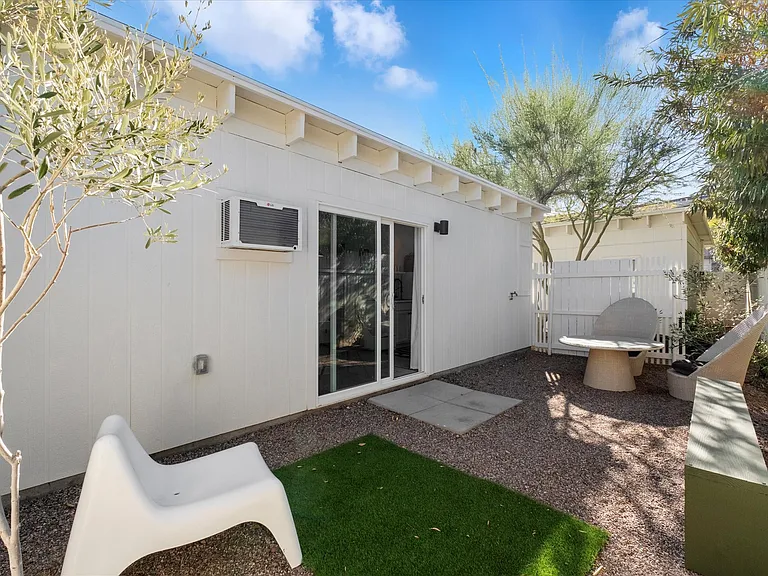 905 E Coronado Rd #2 — Photo 22