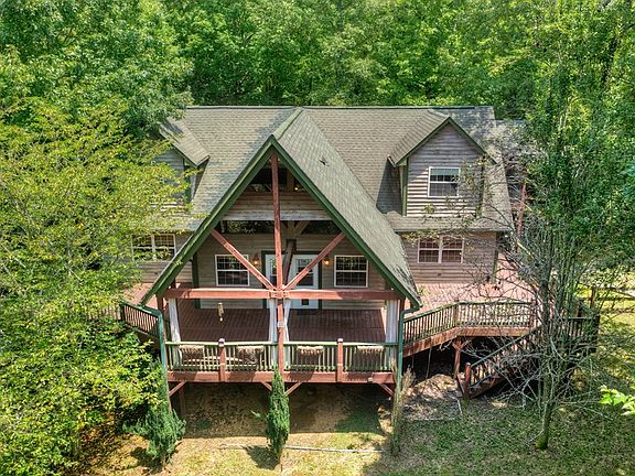 2nd image of 648 Posey Pl
