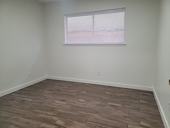 5th image of 258 S F St APT C