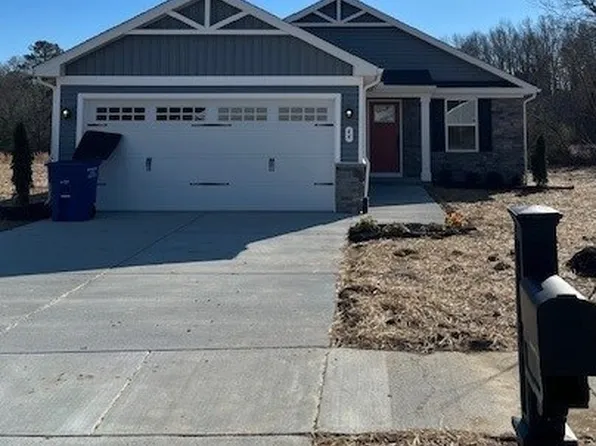 44 Grace Hill Cir, Kilmarnock, VA 22482