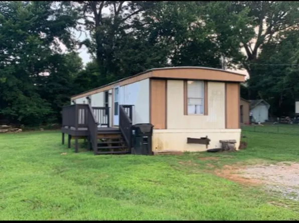 (undisclosed Address), Clarksville, TN 37042