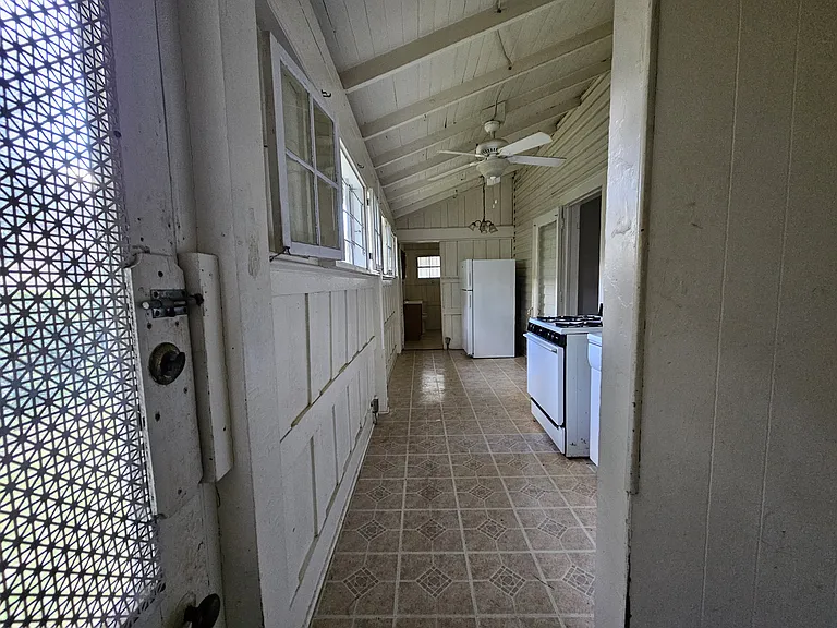 214 NW 4th Ave #2 — Photo 11