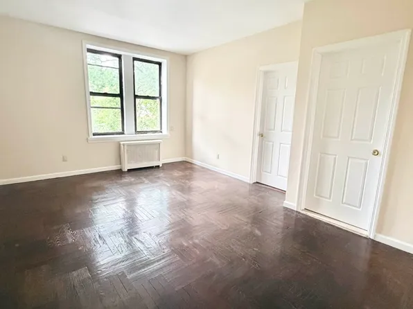 118-40 Metropolitan Avenue image 1 of 13