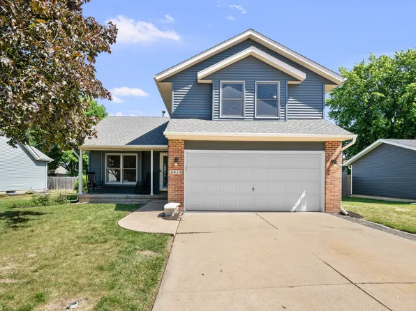 2418 W 60th Pl, Davenport, IA 52806