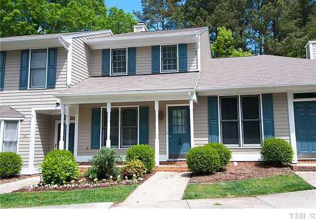 1st image of 35 Forest Green Dr