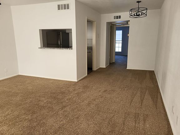4th image of 8401 N New Braunfels Ave #350A