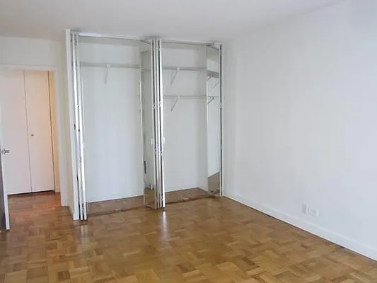 Rented by (Legacy) Elegran | media 9