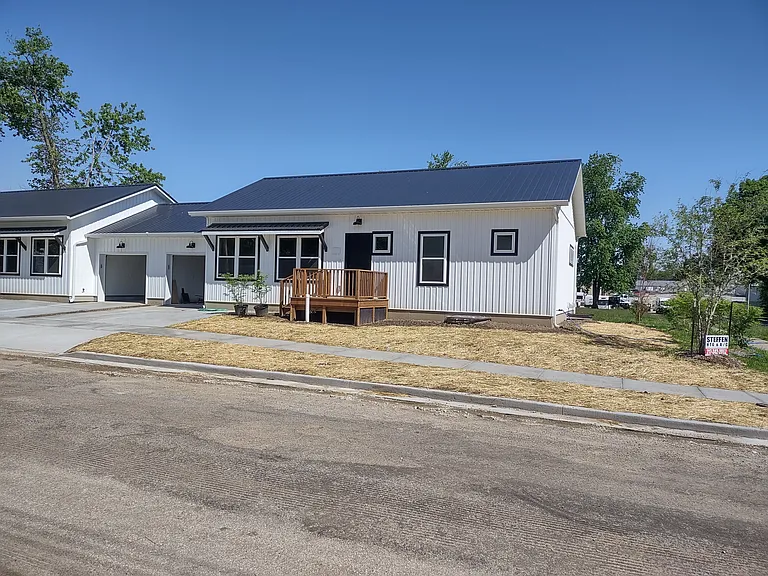 302 W Crawford Ave — Photo 63