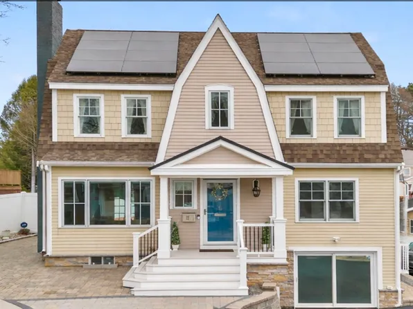 6 Desmond Ter, Salem, MA 01970