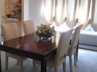 4 Crestview Ct, Roseland, NJ 07068