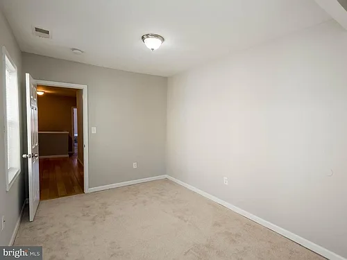 118 N Collington Ave Photo 1