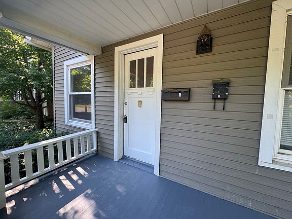 2nd image of 1040 Garner Ave #1