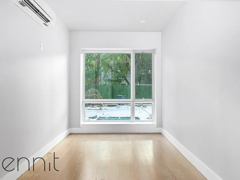 338 E 28th St #BACKYARD — Photo 12