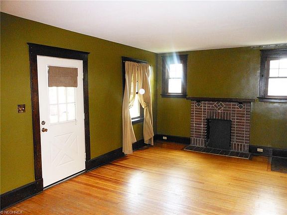 5th image of 400 Saint Leger Ave