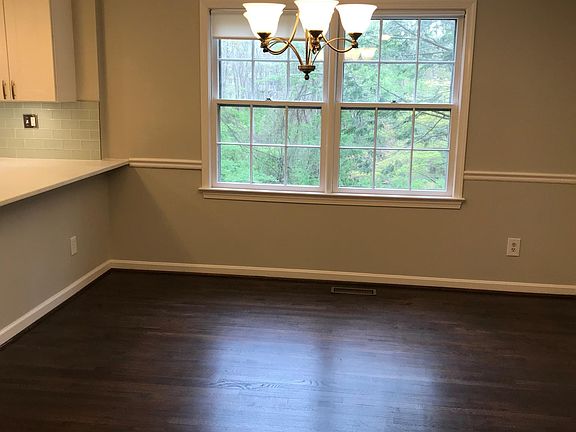 3rd image of 9247 Bailey Ln