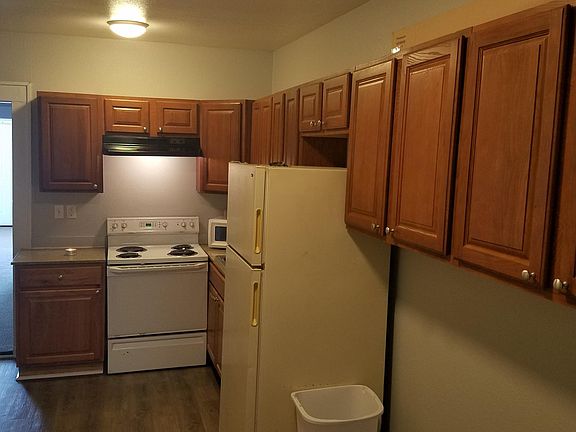 3rd image of 422 N Marsalis Ave APT 2