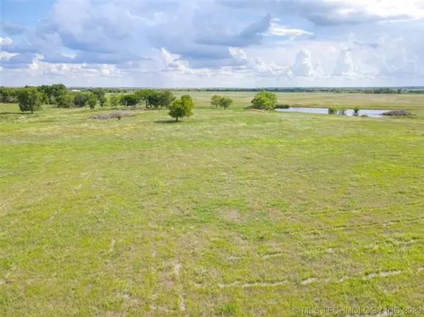 75 County Rd #1860, Comanche, OK 73529
