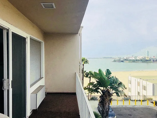 32 7th Pl — Photo 7