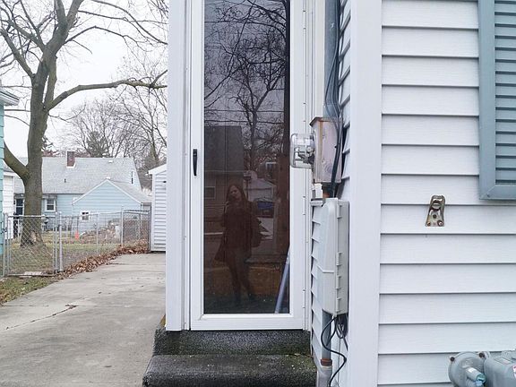 4th image of 1403 Kelsey Ave