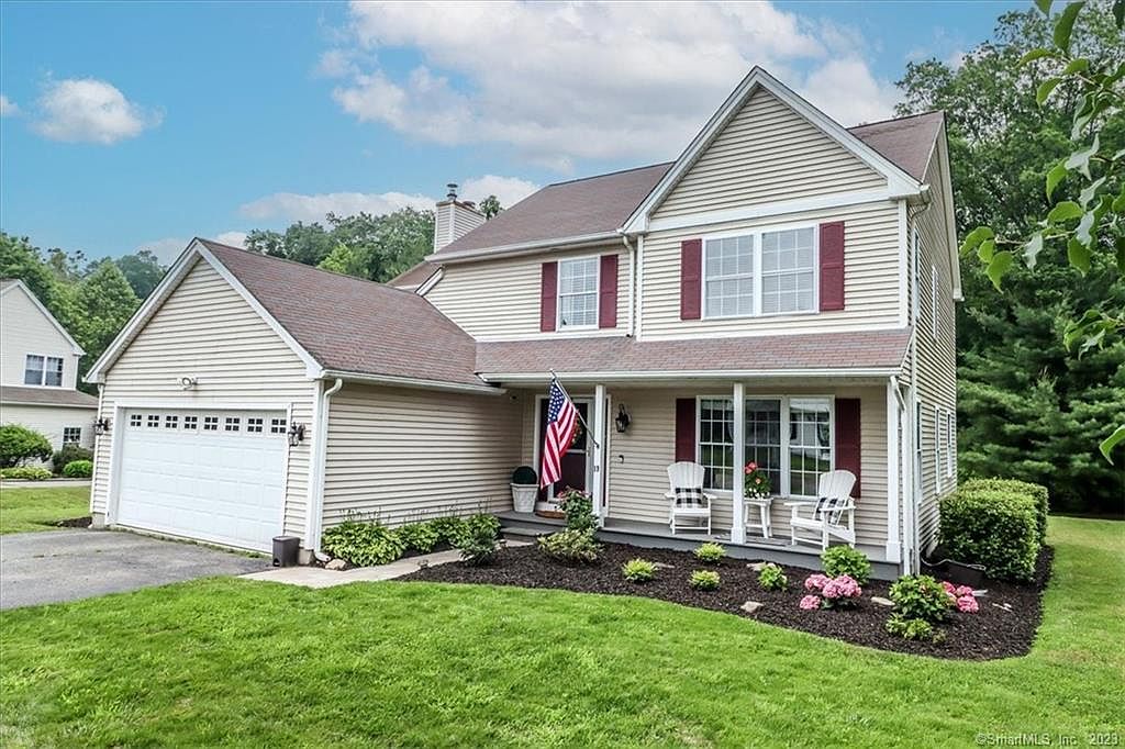 19 Weantinock Dr, New Milford, CT 06776 MLS 170580512 Zillow