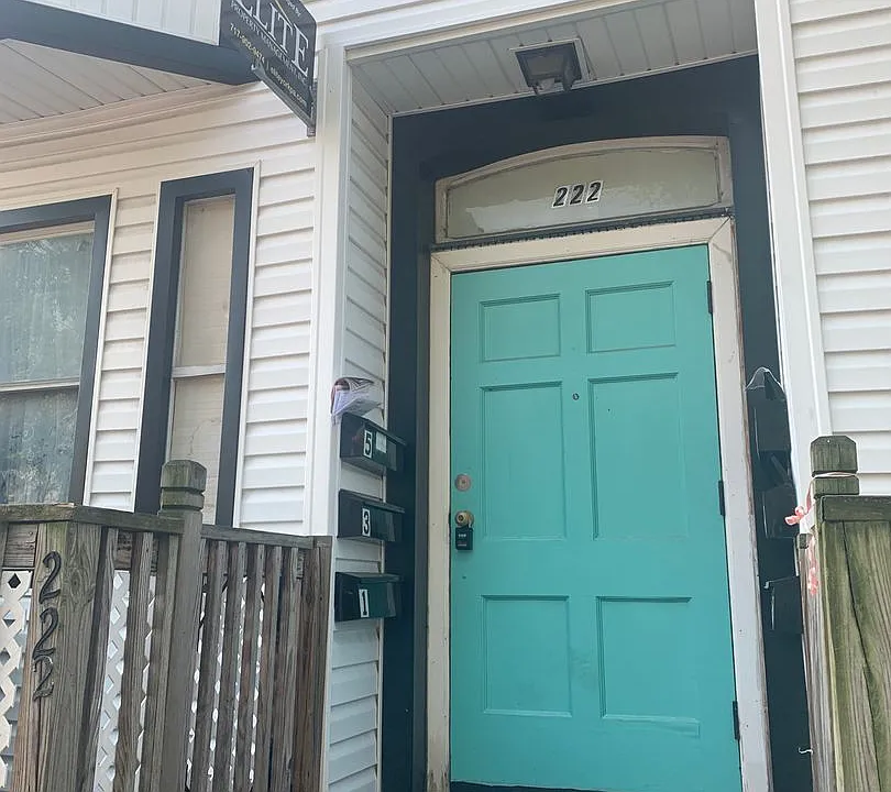 222 E Philadelphia St #3
