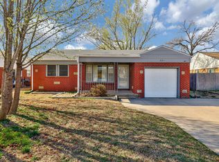 221 W Hunter St, Haysville, KS 67060
