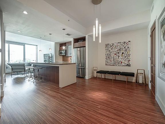 5th image of 111 N 12th St Unit 1506