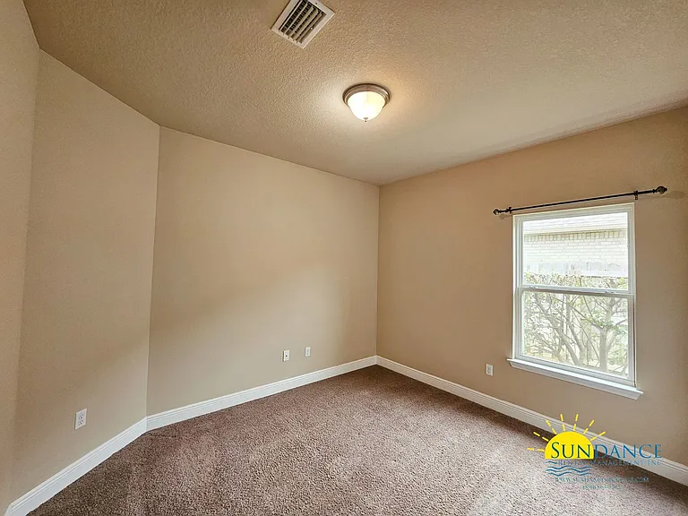 107 Gustaf Dr — Photo 13