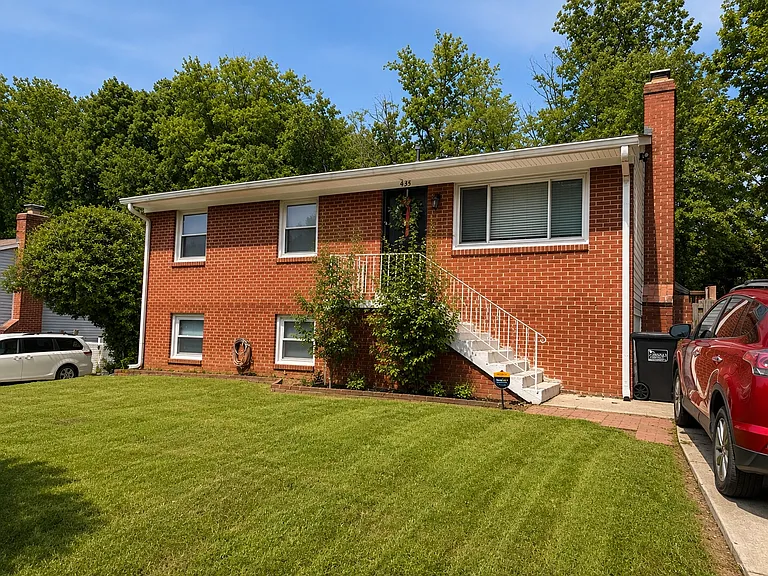13135 Haddock Rd — Photo 2