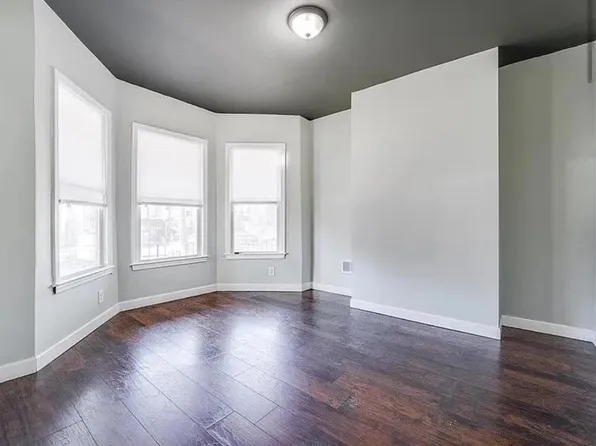 36 Dwight Street image 2 of 9